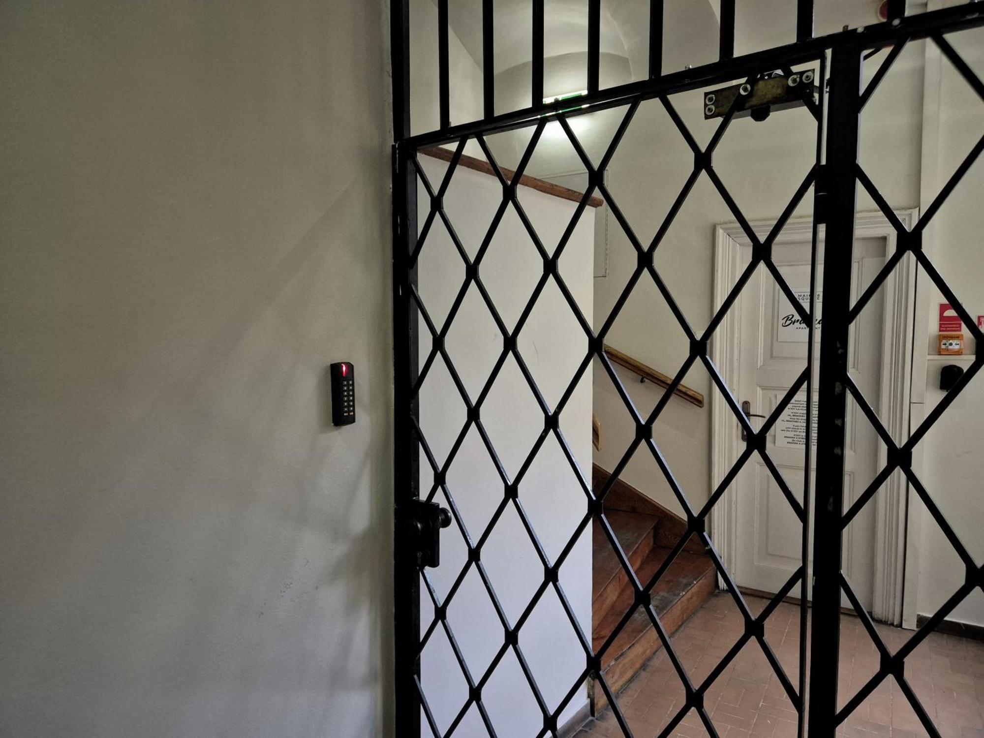 50 People Apartment Krasków Eksteriør bilde