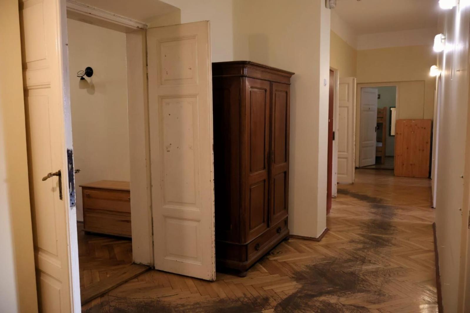 50 People Apartment Krasków Eksteriør bilde